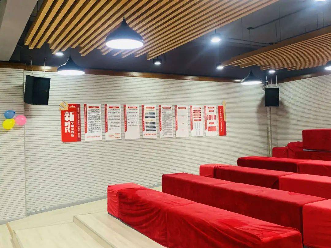 2025年新澳门与香港正版免费,全面释义、解释与落实